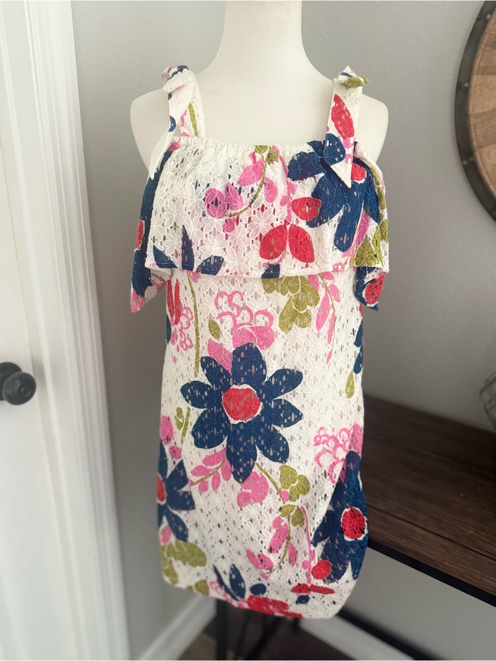 Trina Trina Turk NWT Floral Guipure Lace Tie Cold Shoulder Mini Dress XS